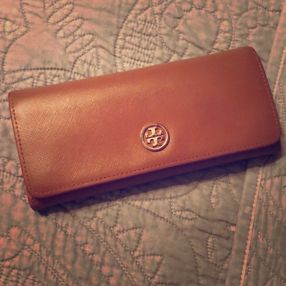 Brown Tory Burch wallet, with Pink accent